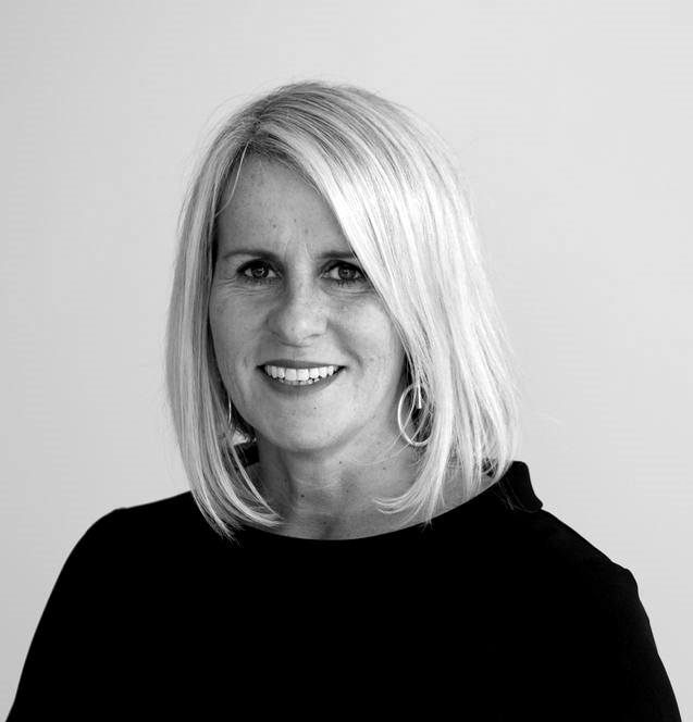 sue anstiss – headshot bw