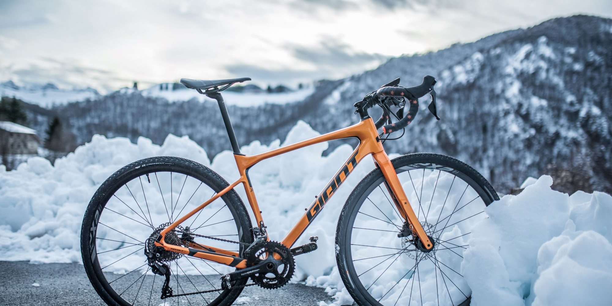 alessio-soggetti-HPpj2190tGs-unsplash